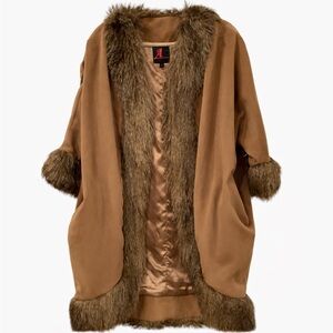 ❄️Adrienne Landau Camel Faux Fur Cape SIZE M